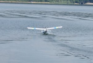 Peters Wasserflugzeug.jpg