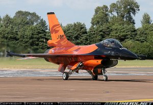 F-16 2.jpg