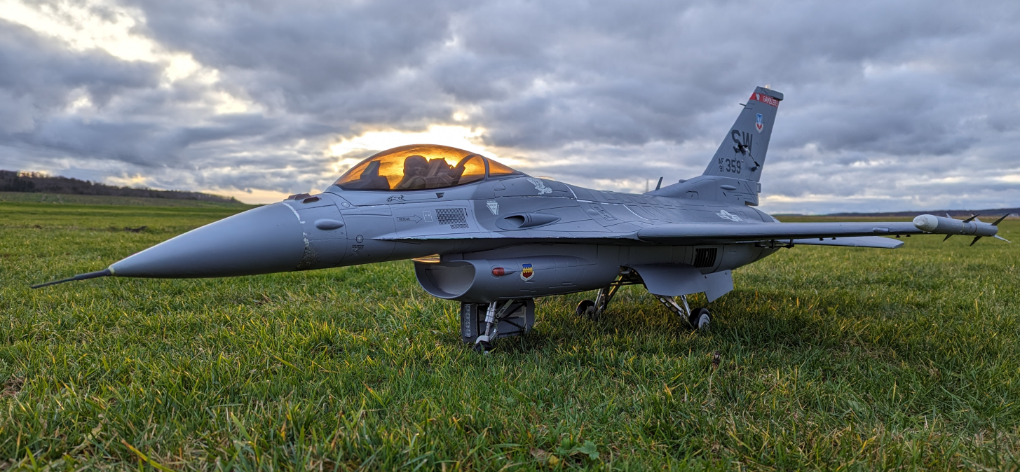 F-16_Abendsonne.png