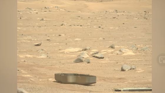 Litter on Mars.jpg