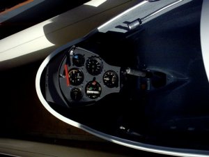 Cockpit links fertig 2.JPG