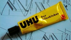 UHU-Tube.JPG