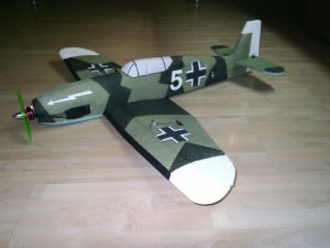 Heinkel HE 100 EPA Aircombat 004.jpg