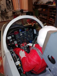 L-39 Cockpit 2.jpg