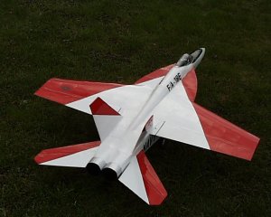 F 18 019.jpg